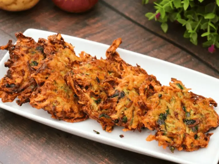 5-ingredient-vegetable-fritters-recipe-with-shredded-potato-zucchini