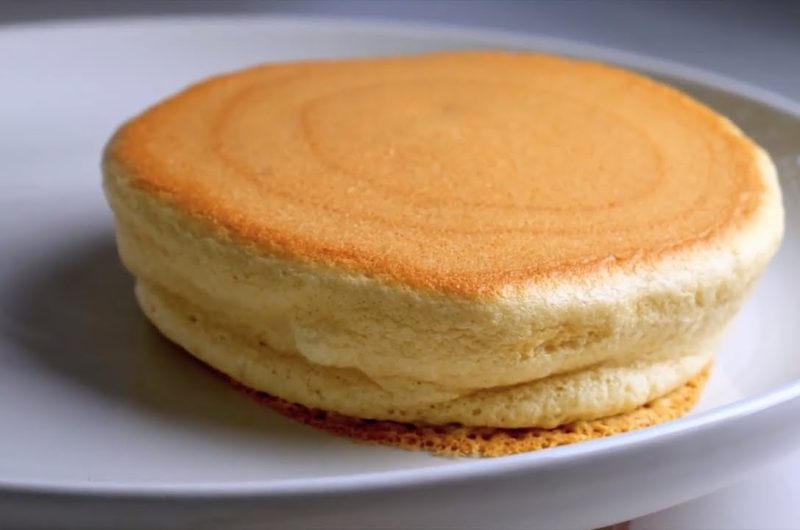 Quick and Easy: Fluffy Japanese Soufflé Pancakes in 20 Minutes