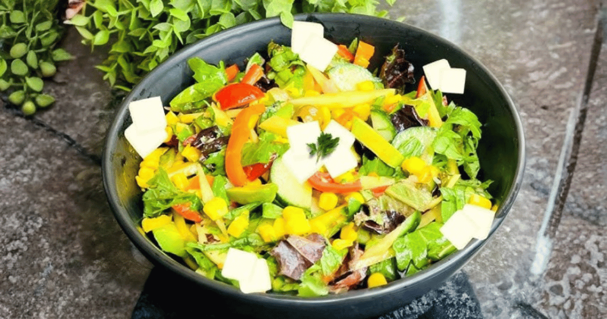 7-Minute Easy Greek Salad Recipe | Chat Pat Salad Recipe For Effective Weight Loss