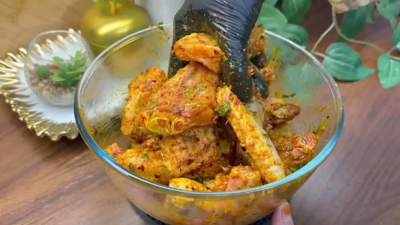 🔥 Spicy & Hot Chicken Wings in Oven (Crispy in 30 Minutes)